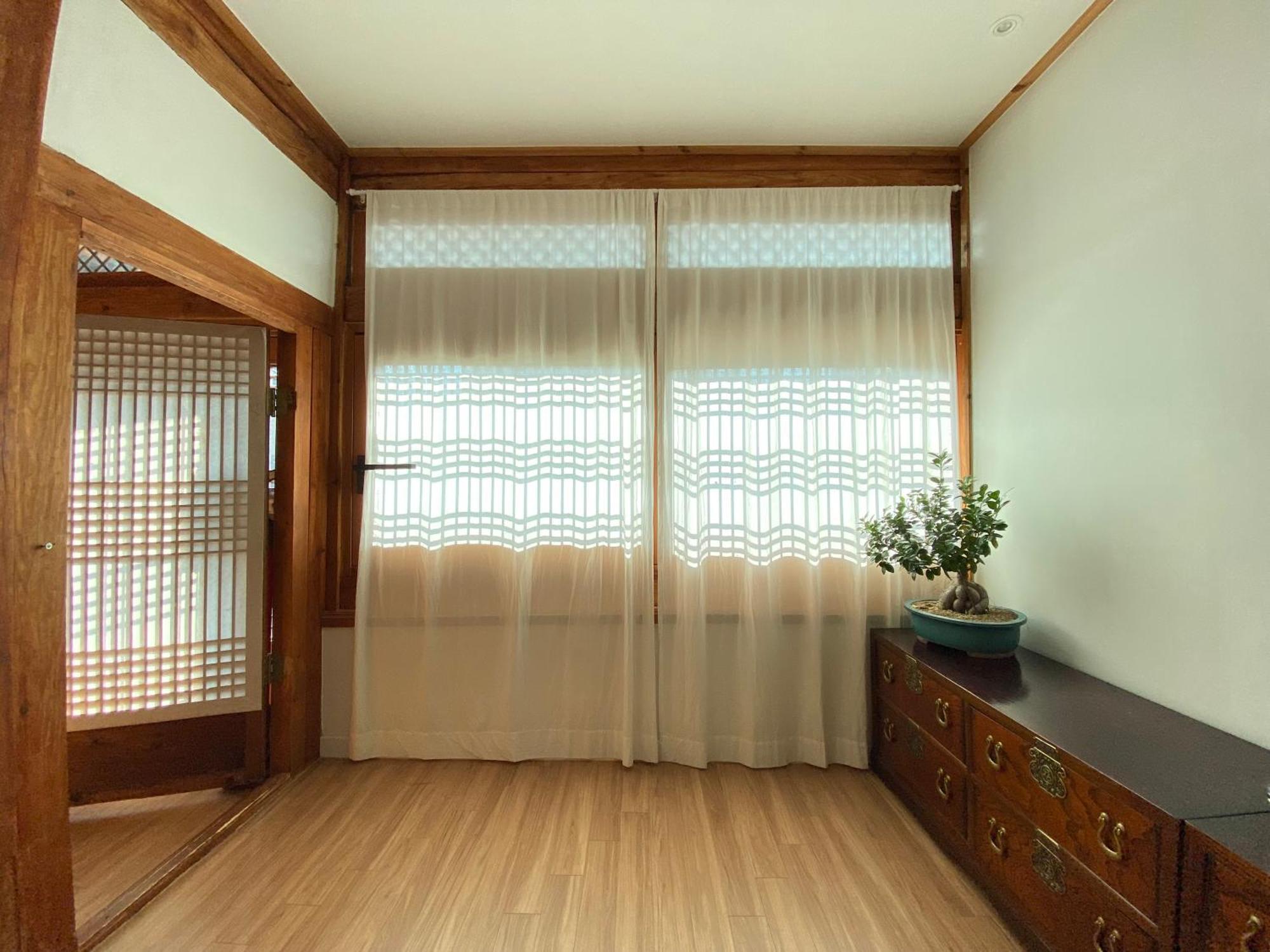 Sayu Hanok Gyeongju